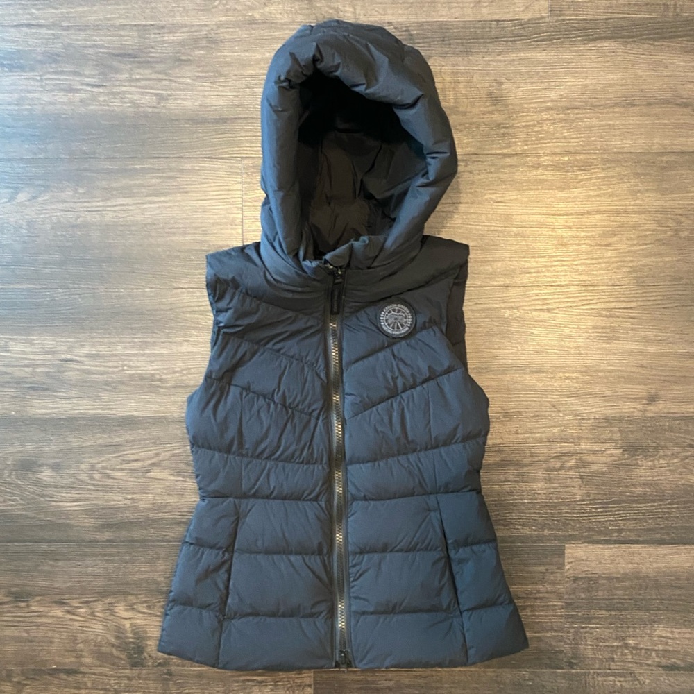 Canada Goose Clair 750 Fill Power Down Vest Black NEW